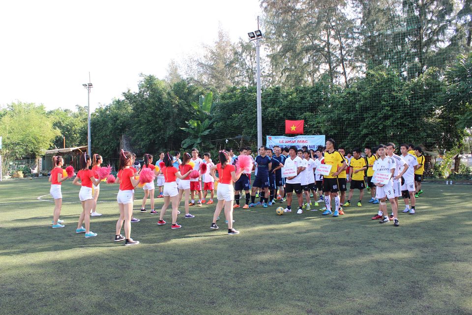 Giải bóng đá Hoài Nhơn 2 - Nguyễn Trân mở rộng lần thứ 2 năm 2015 đã kết thúc thành công tốt đẹp